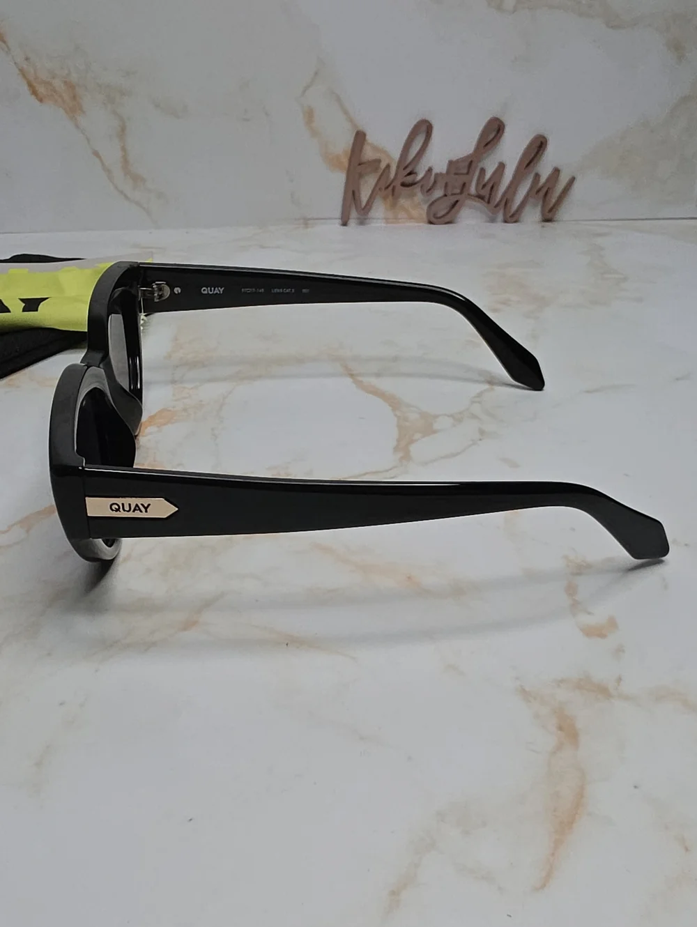 QUAY "NARROW DOWN" Black Cat Eye Frame / Smoke Polarized Lenses Sunglasses - Picture 4 of 11